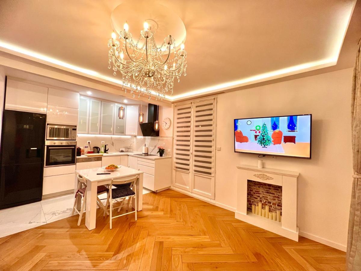 Alexandru Home Boissy-Saint-Léger Εξωτερικό φωτογραφία